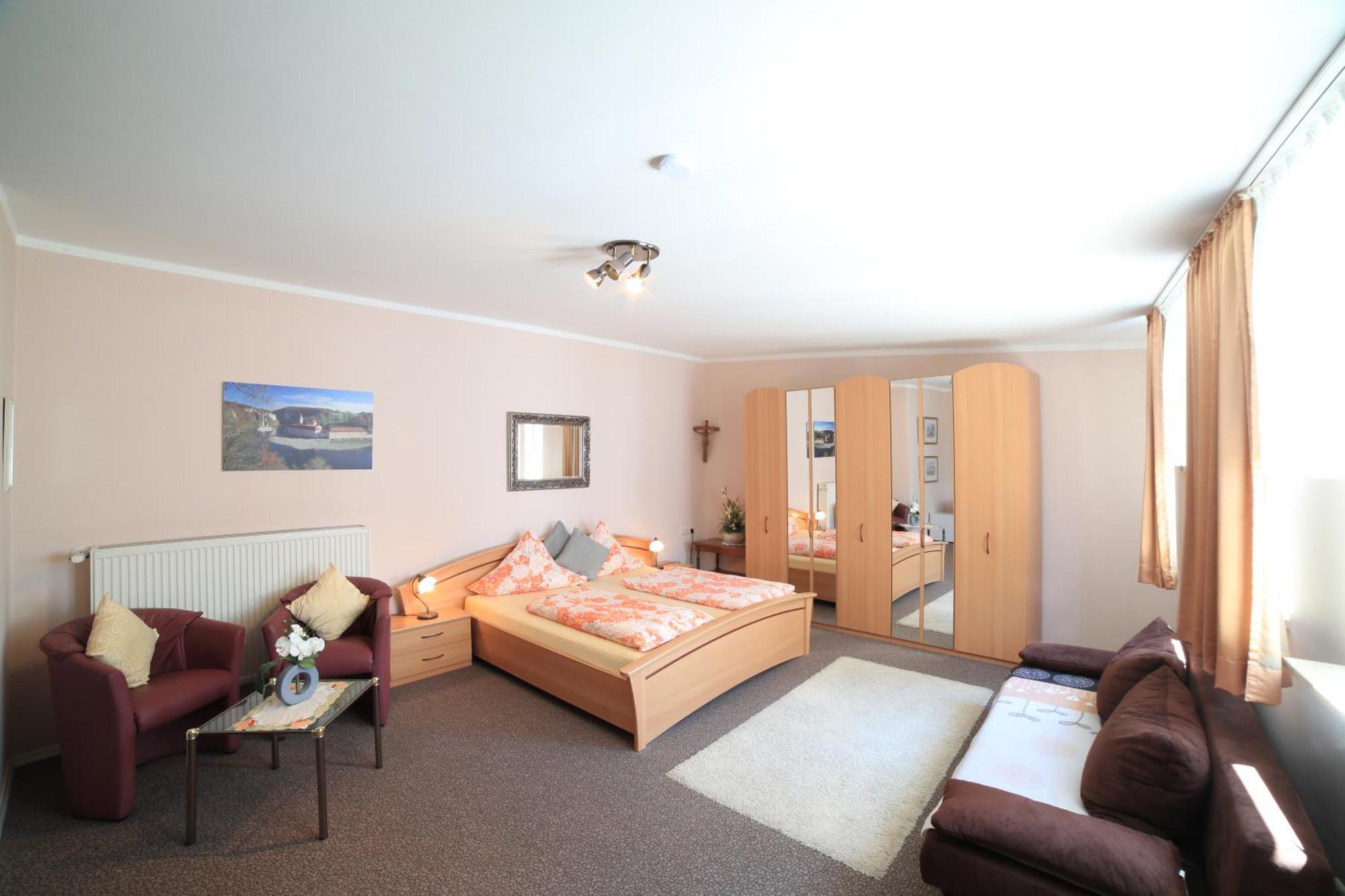 Cafe Am Donautor Hotel Kelheim Luaran gambar